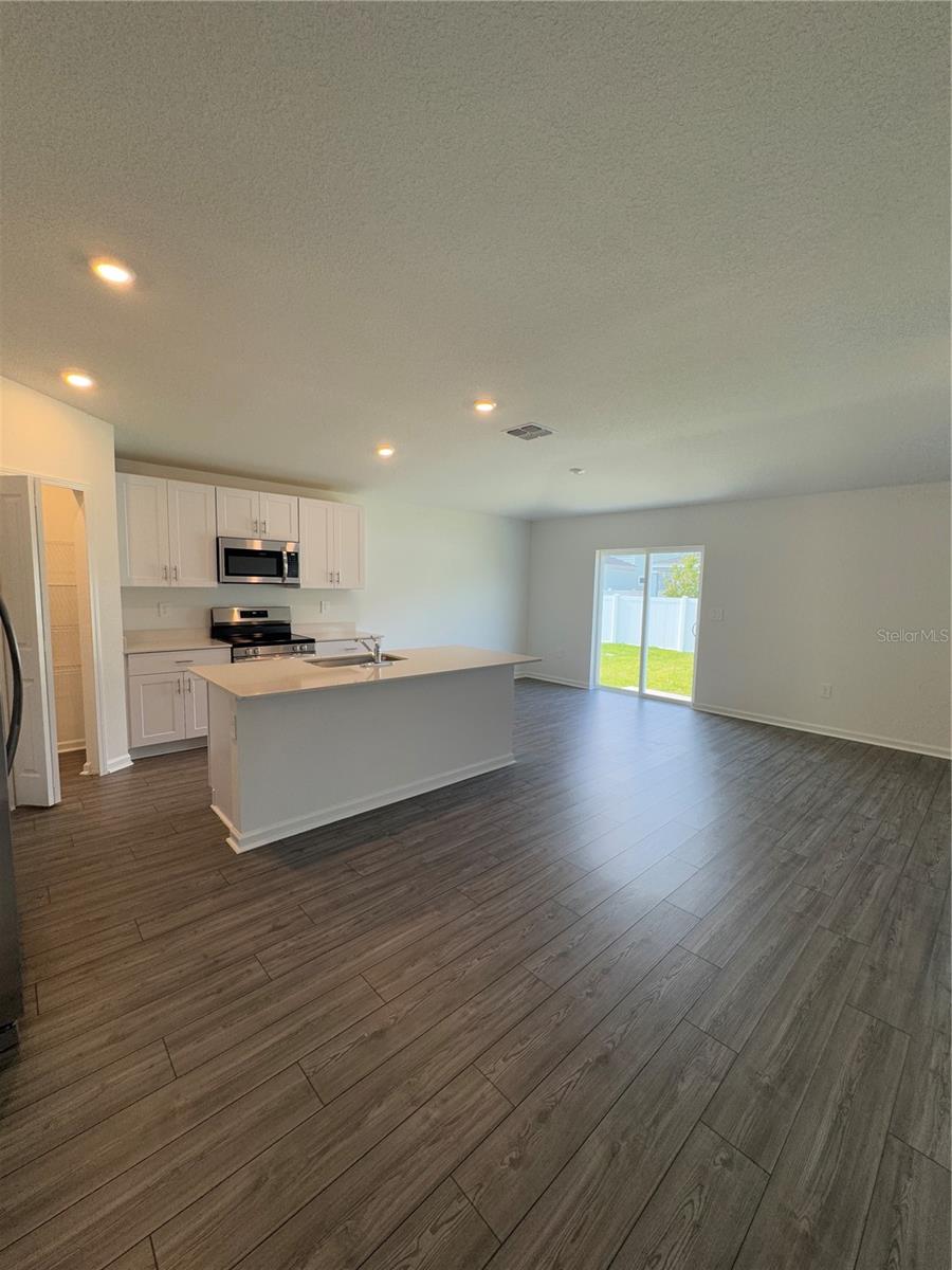 Image 23 of 37 For 4612 84th Street