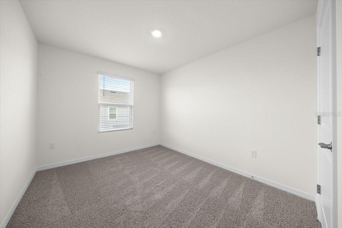 Image 17 of 22 For 6584 81st Loop