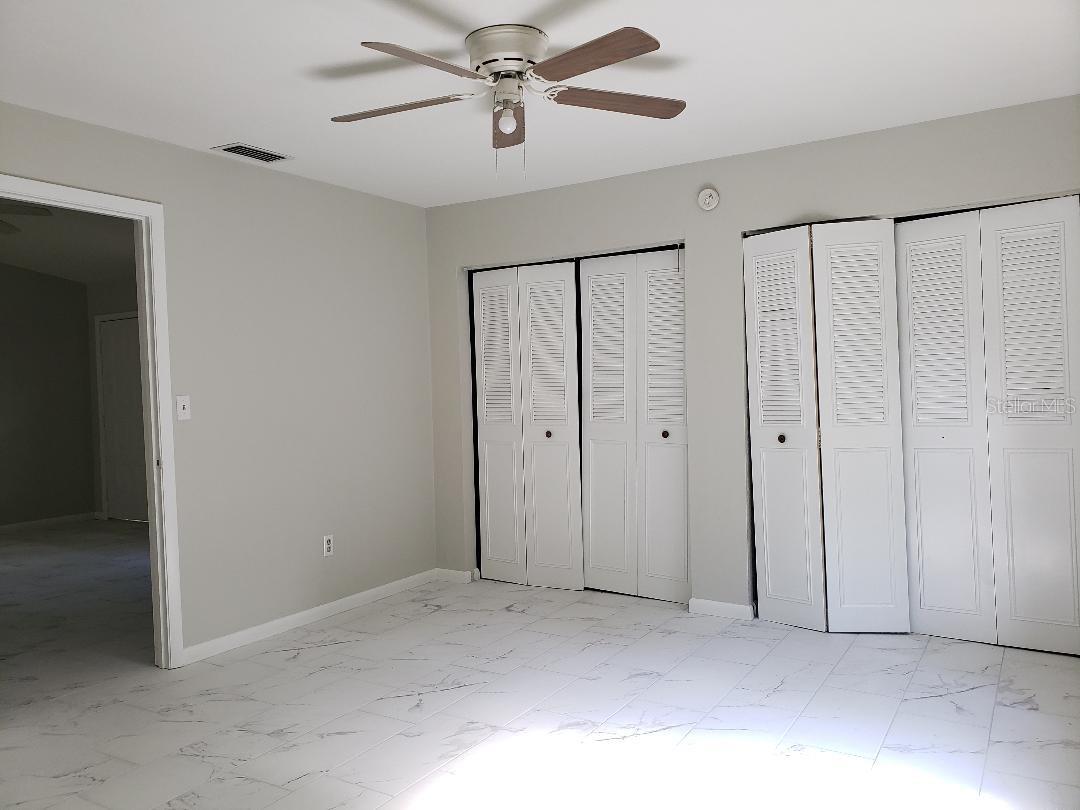 Listing photo id 3 for 3425 56th Avenue