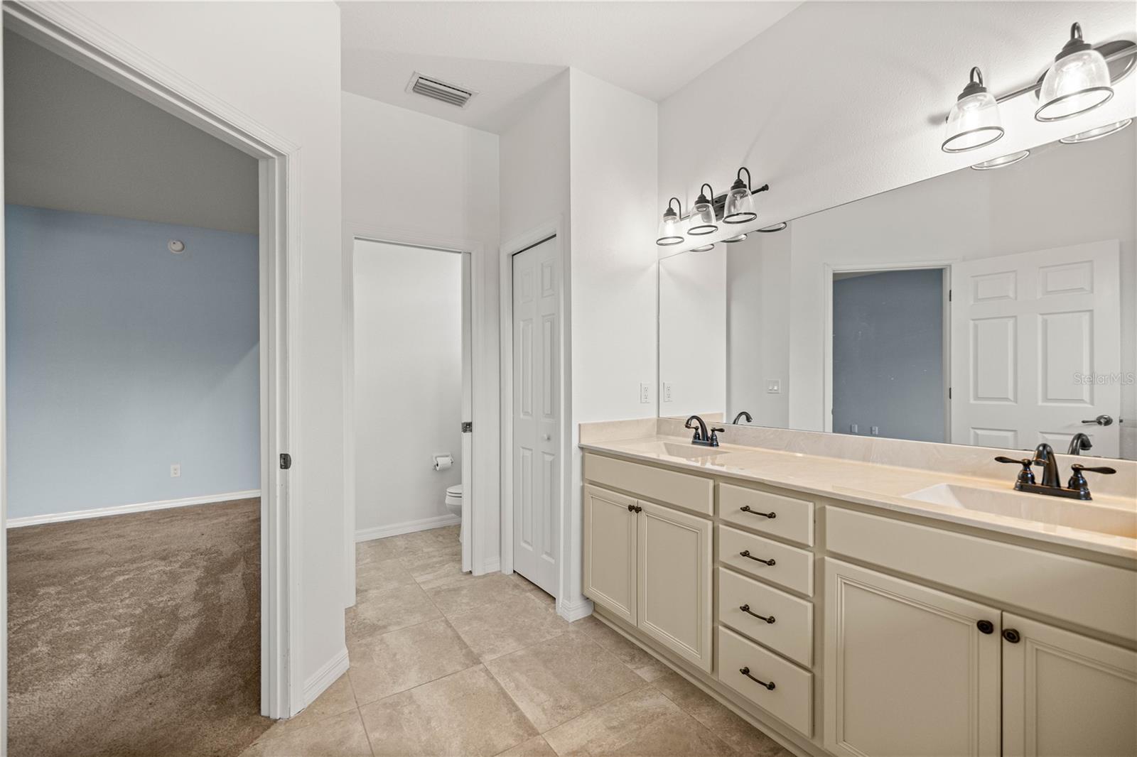 Image 17 of 33 For 950 46th Place