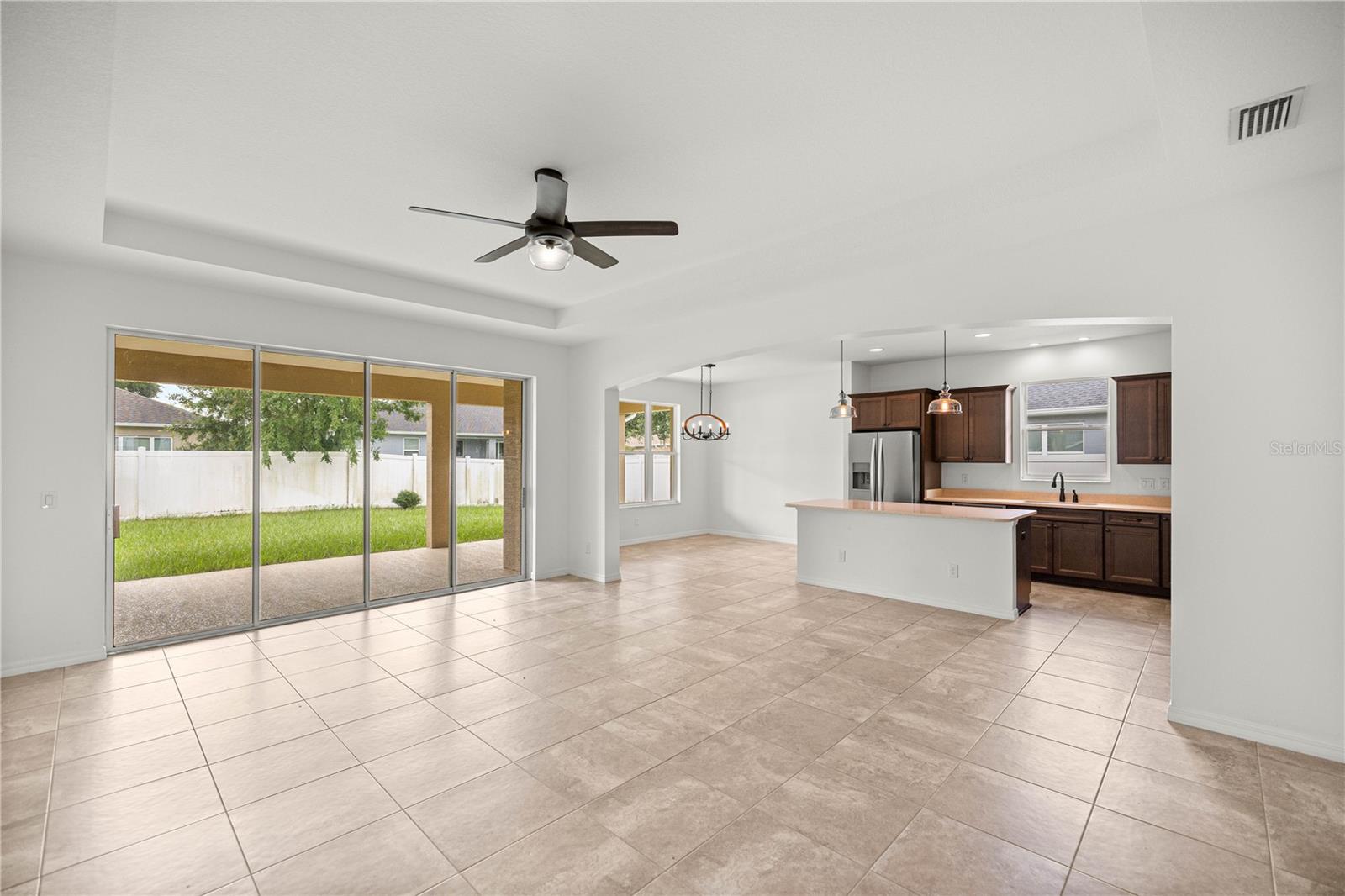 Image 7 of 33 For 950 46th Place