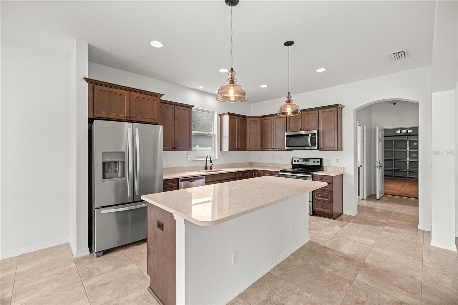 Image 9 of 33 For 950 46th Place