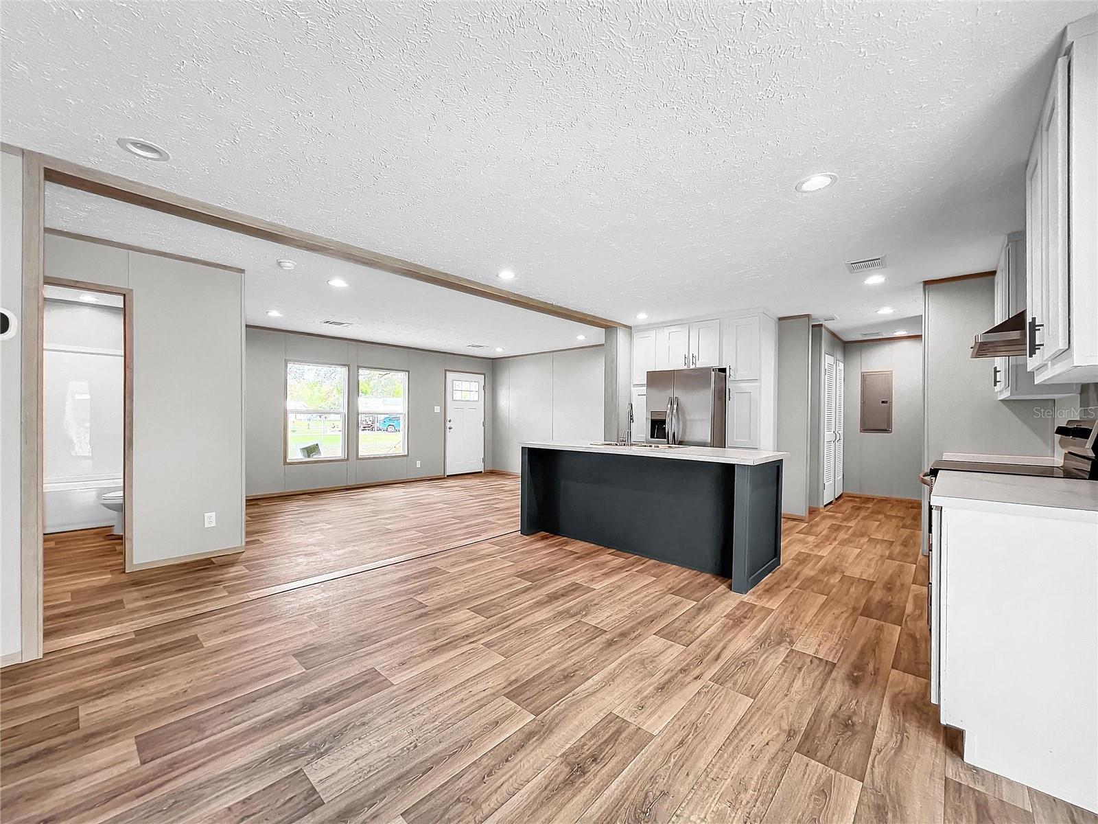 Image 22 of 70 For 8325 Fairgrove Terrace