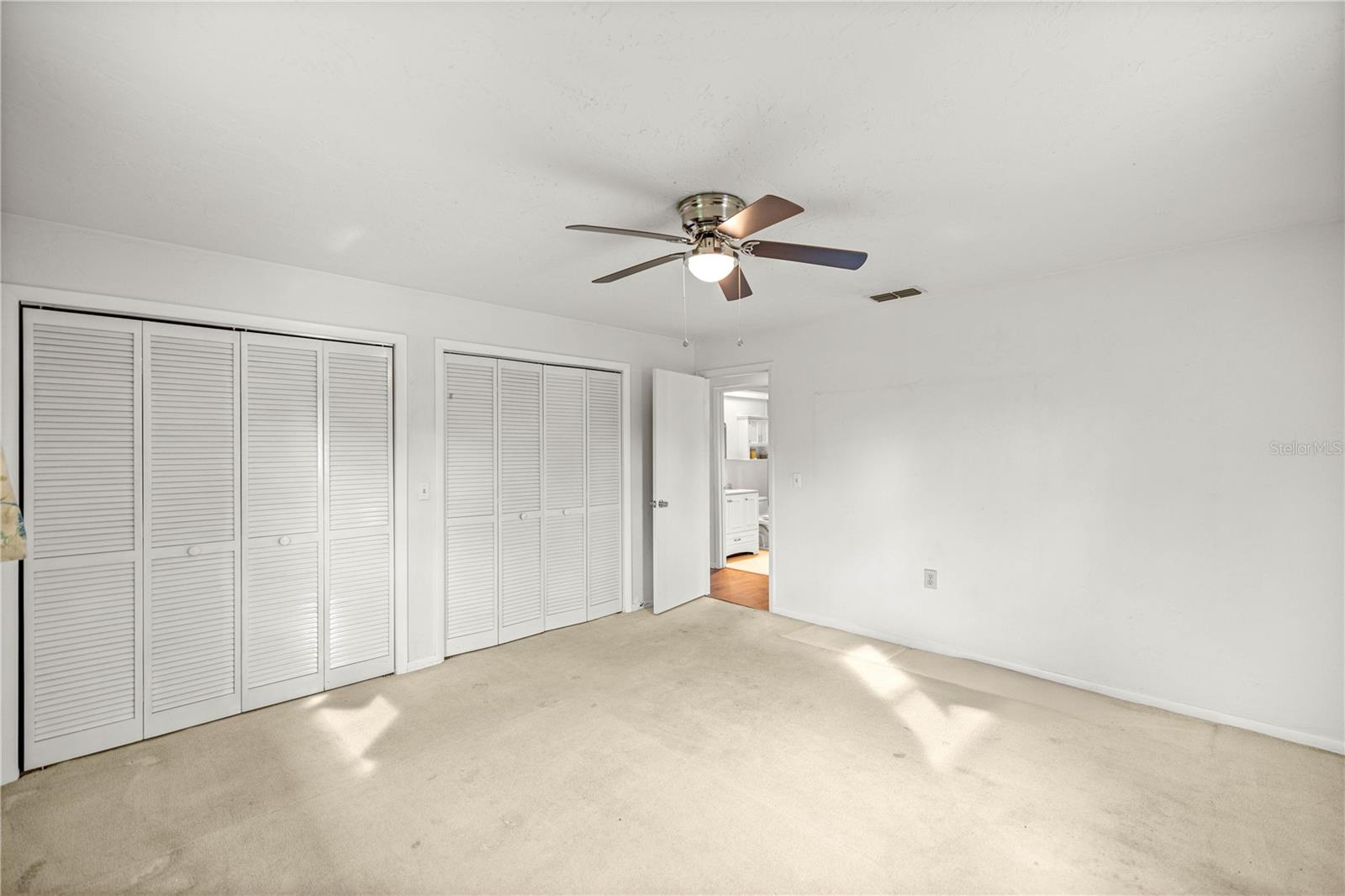 Listing photo id 11 for 316 Lincoln Avenue