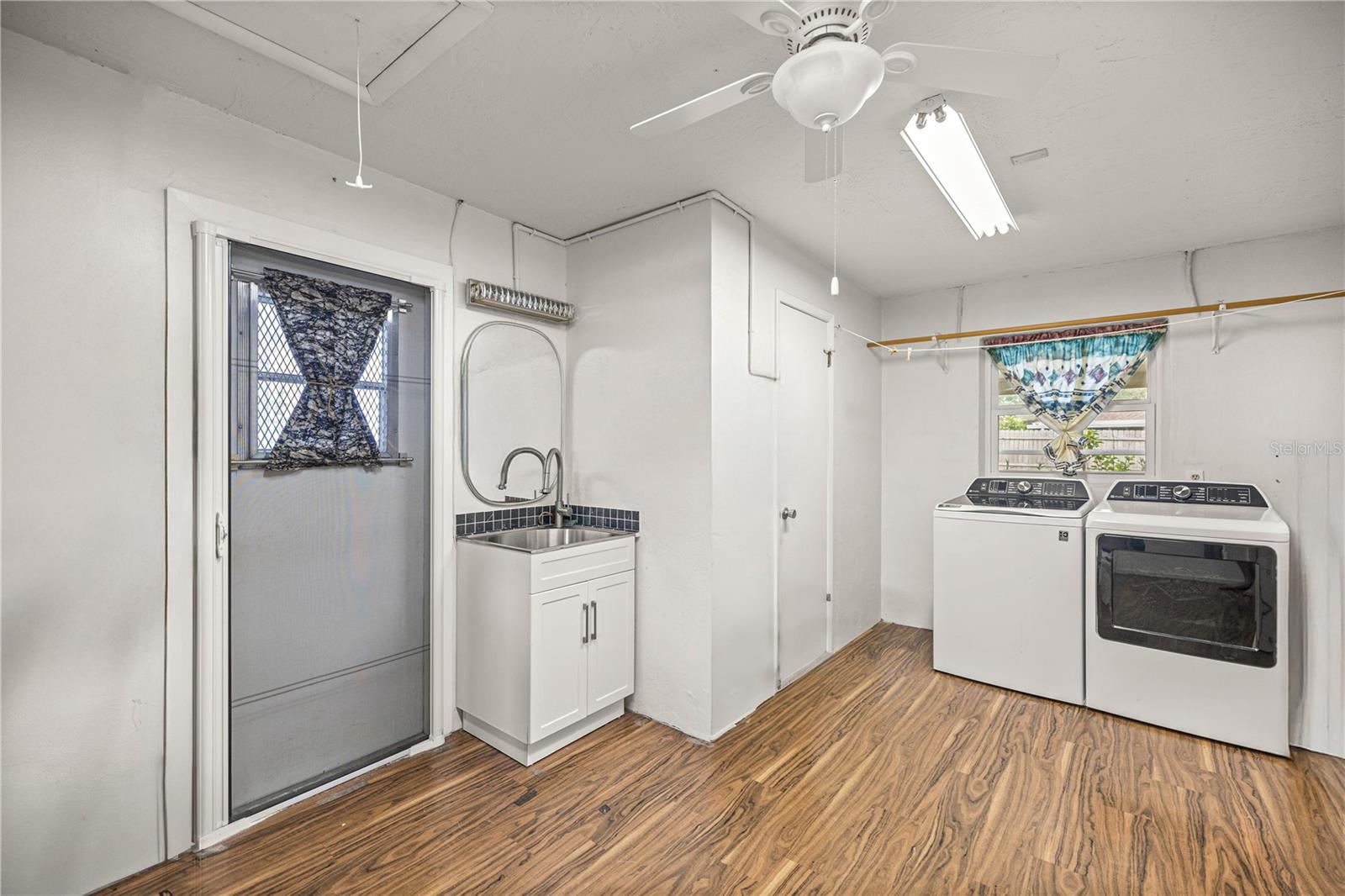 Listing photo id 17 for 316 Lincoln Avenue