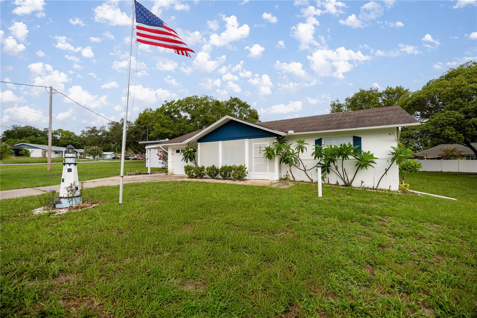 Listing photo id 0 for 316 Lincoln Avenue