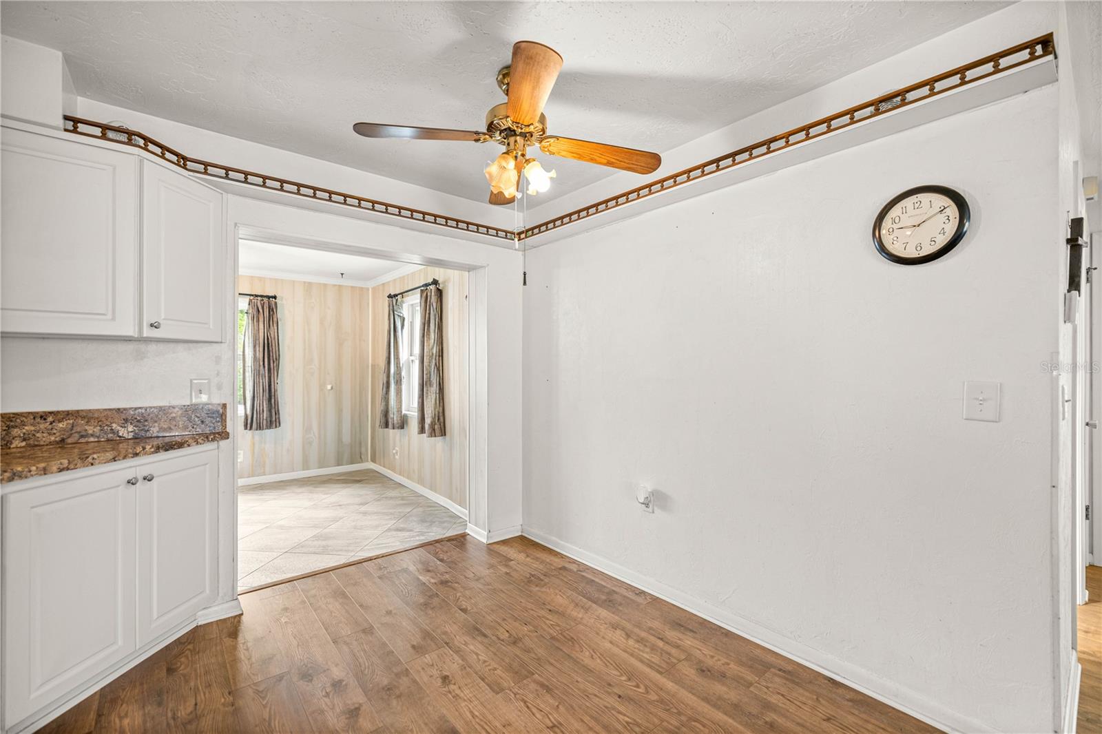 Listing photo id 5 for 316 Lincoln Avenue