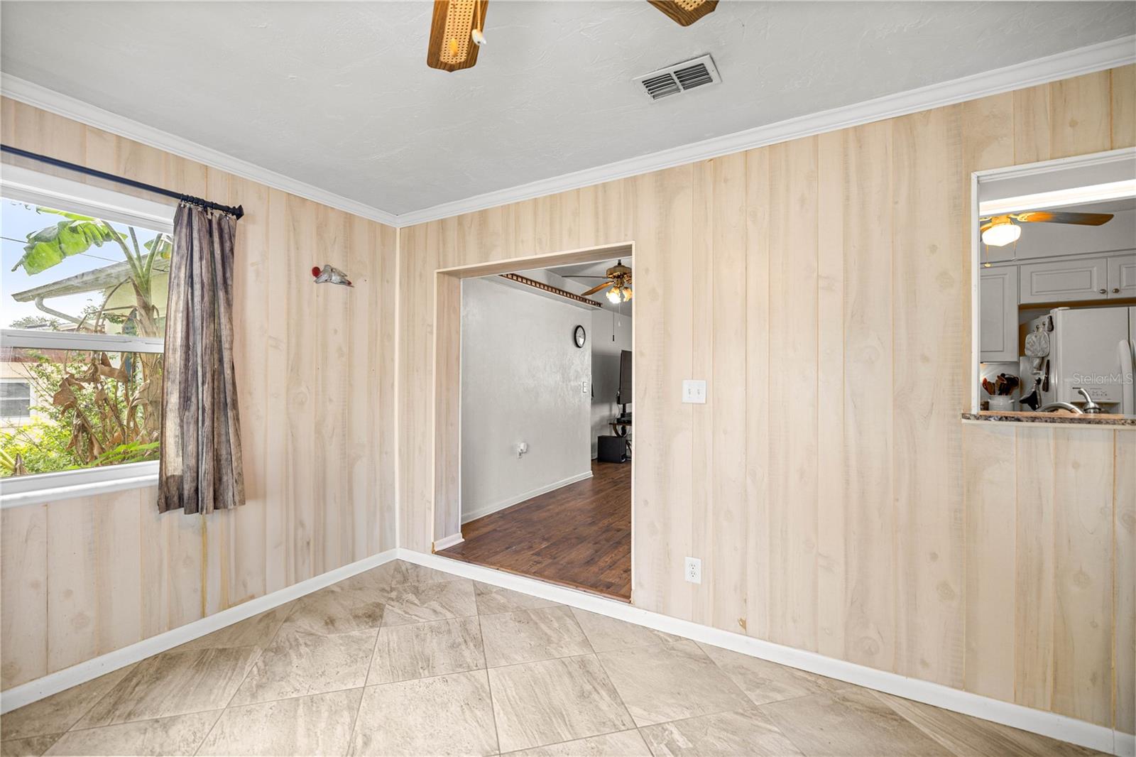 Listing photo id 7 for 316 Lincoln Avenue