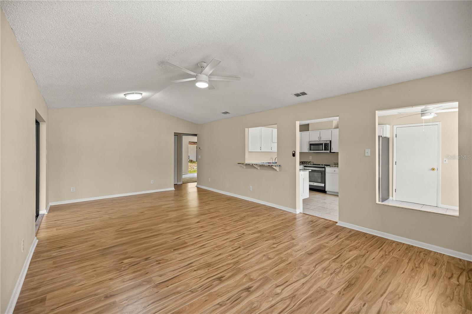 Image 17 of 31 For 3776 Sunnydale Street