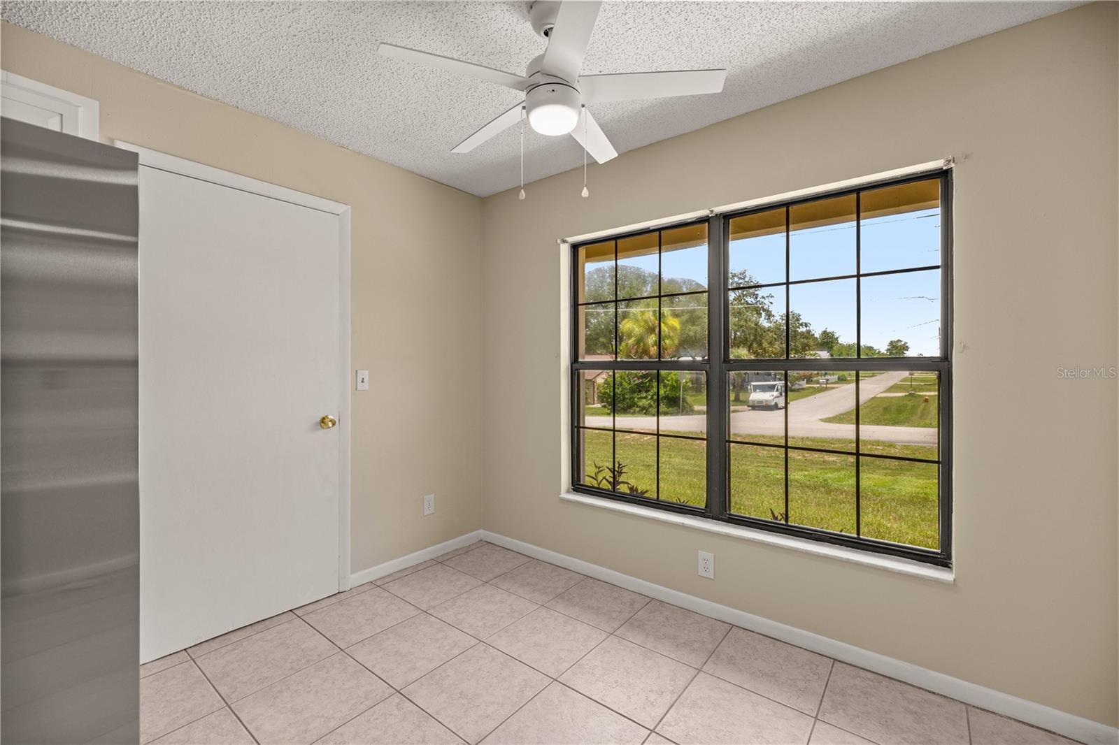 Image 18 of 31 For 3776 Sunnydale Street