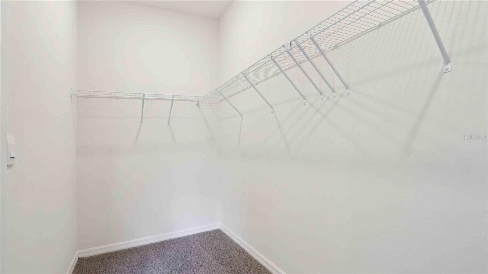 Listing photo id 17 for 11282 Curio Drive