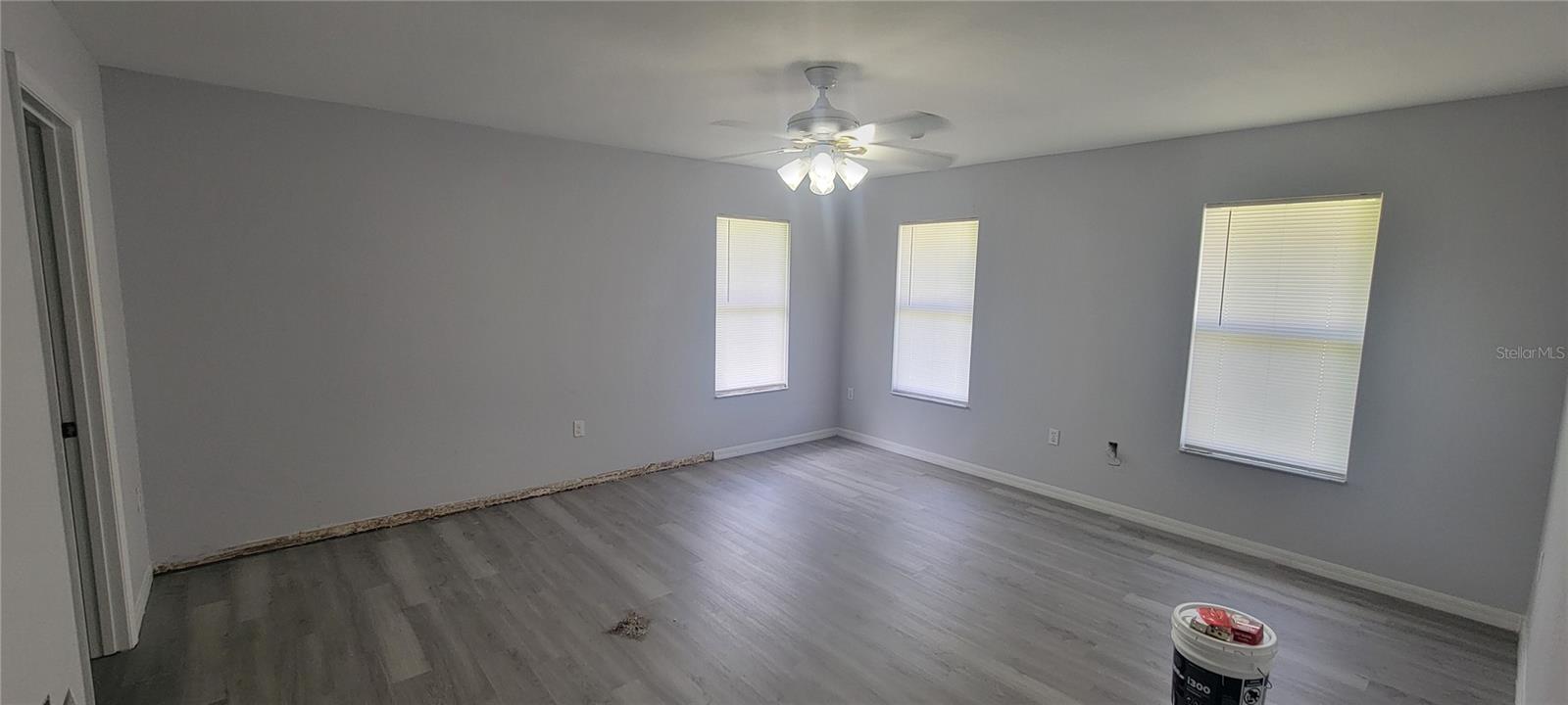 Image 6 of 14 For 22 Hemlock Terrace