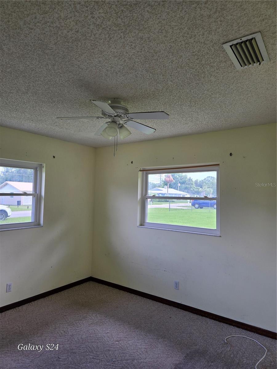 Image 15 of 21 For 2100 54th Street