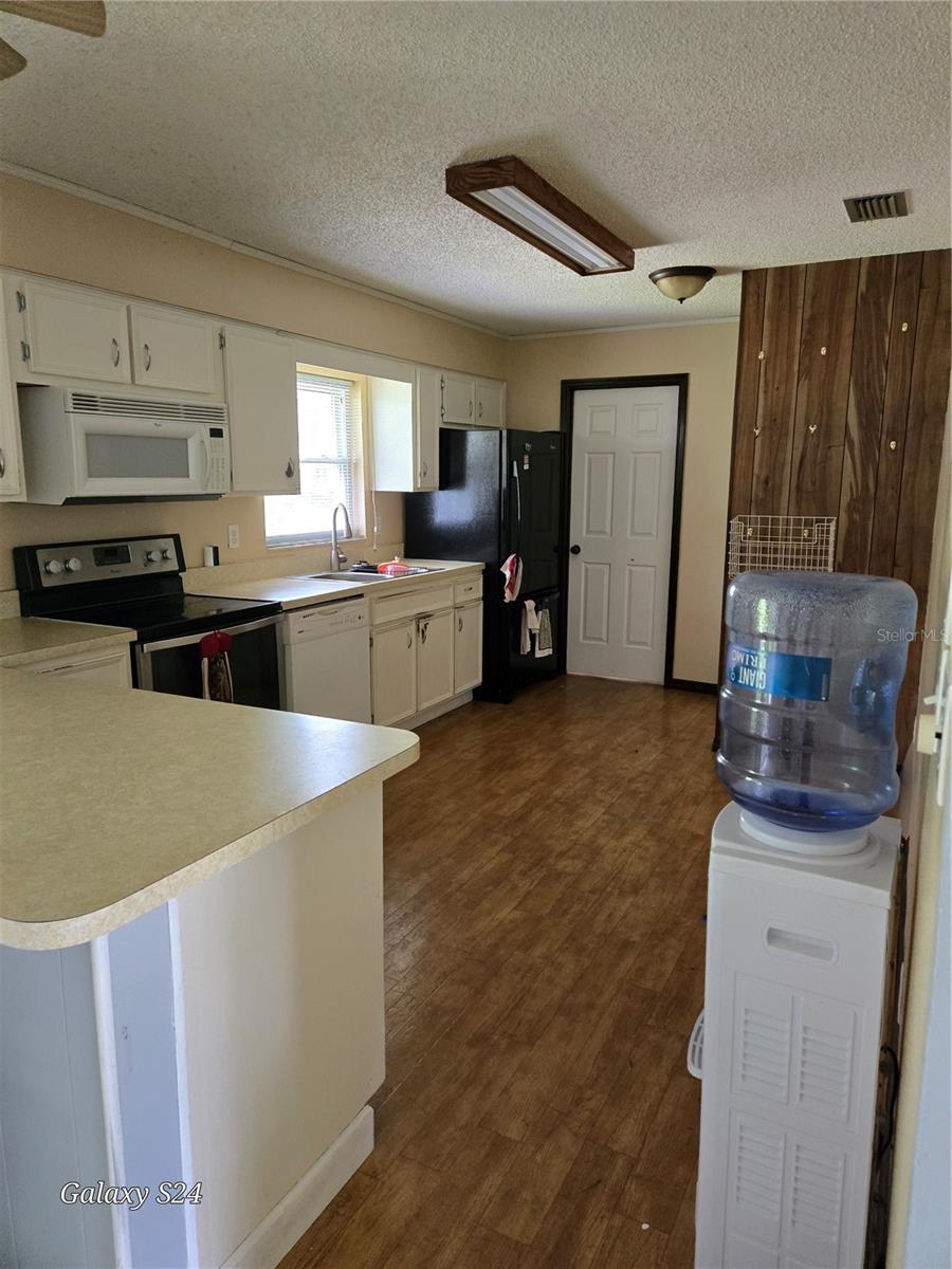Image 8 of 21 For 2100 54th Street