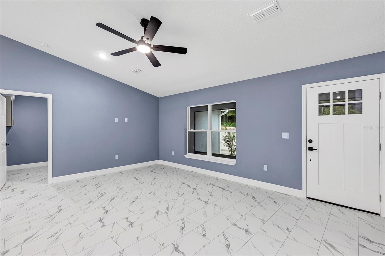 Image 7 of 40 For 12680 42nd Court
