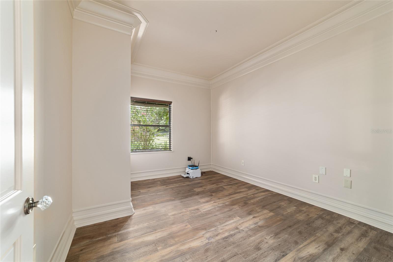 Image 33 of 90 For 14650 160th Avenue
