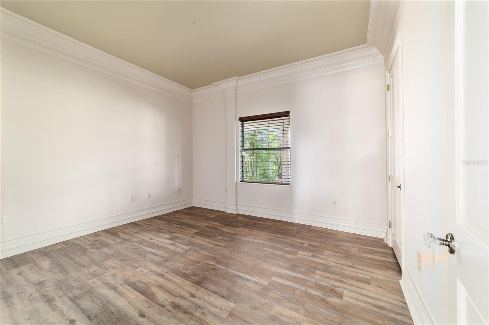 Image 36 of 90 For 14650 160th Avenue