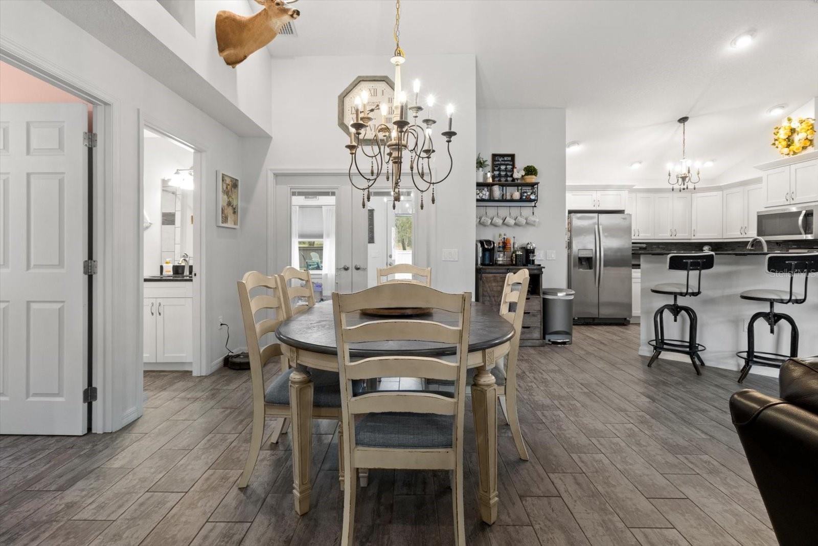 Listing photo id 8 for 5317 Tortuga Loop