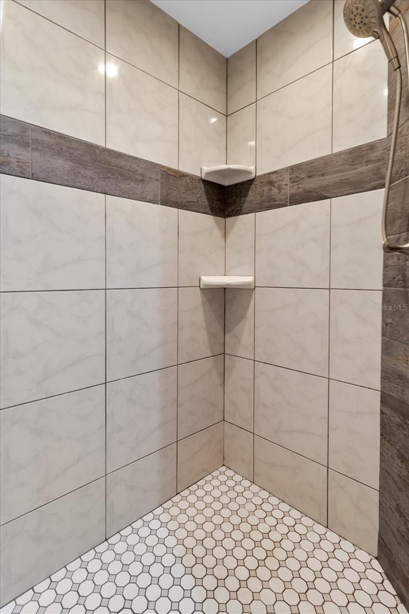 Listing photo id 25 for 5317 Tortuga Loop