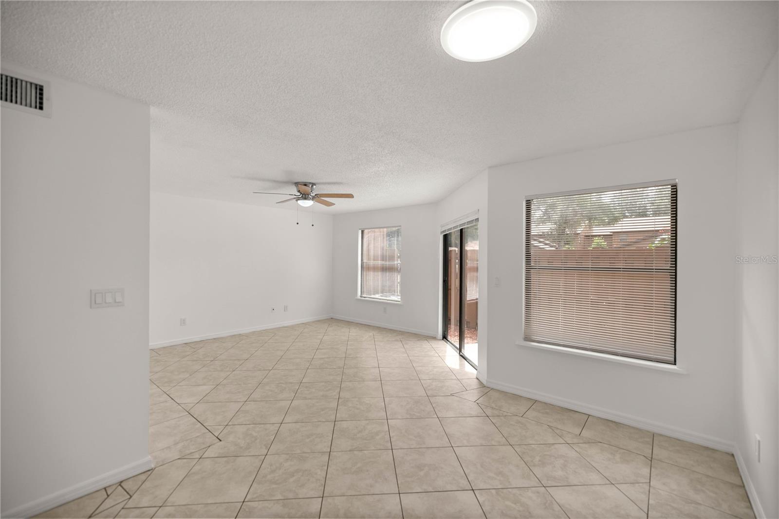 Image 11 of 22 For 2701 10th Street 403