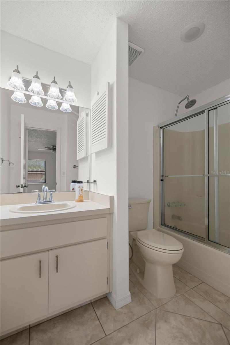 Image 19 of 22 For 2701 10th Street 403