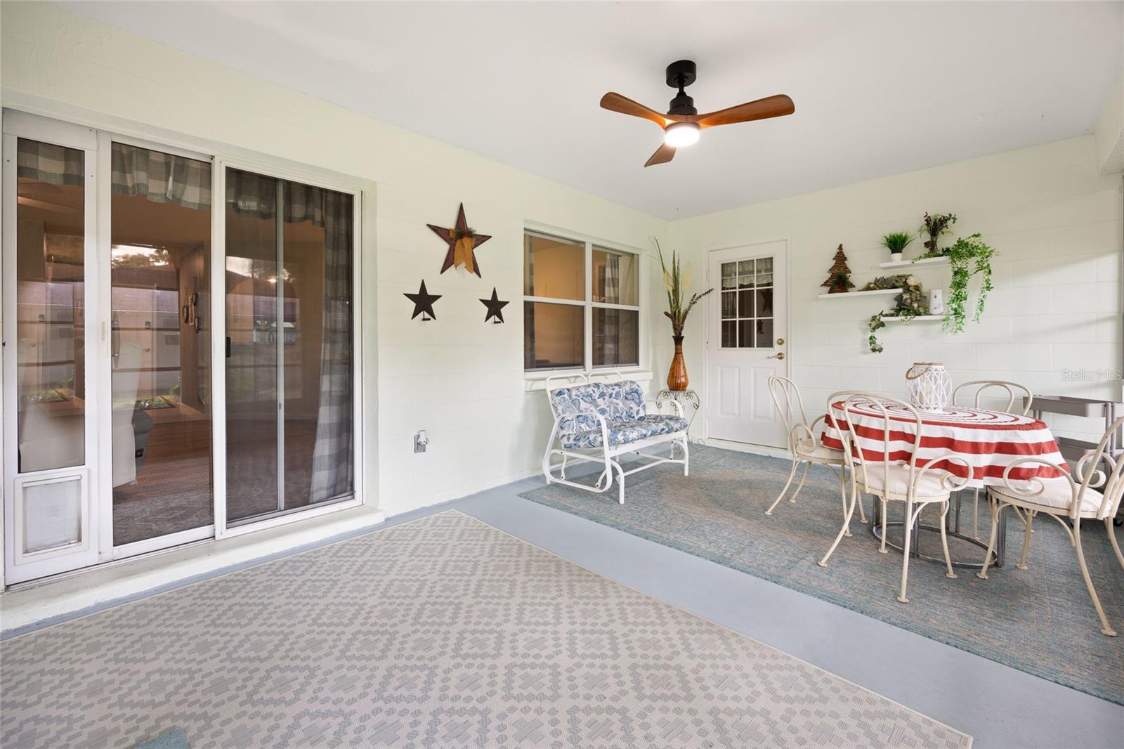 Image 20 of 24 For 9669 94th Avenue D