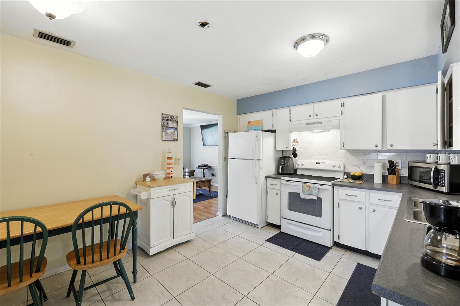 Image 19 of 25 For 9212 Elliot Way