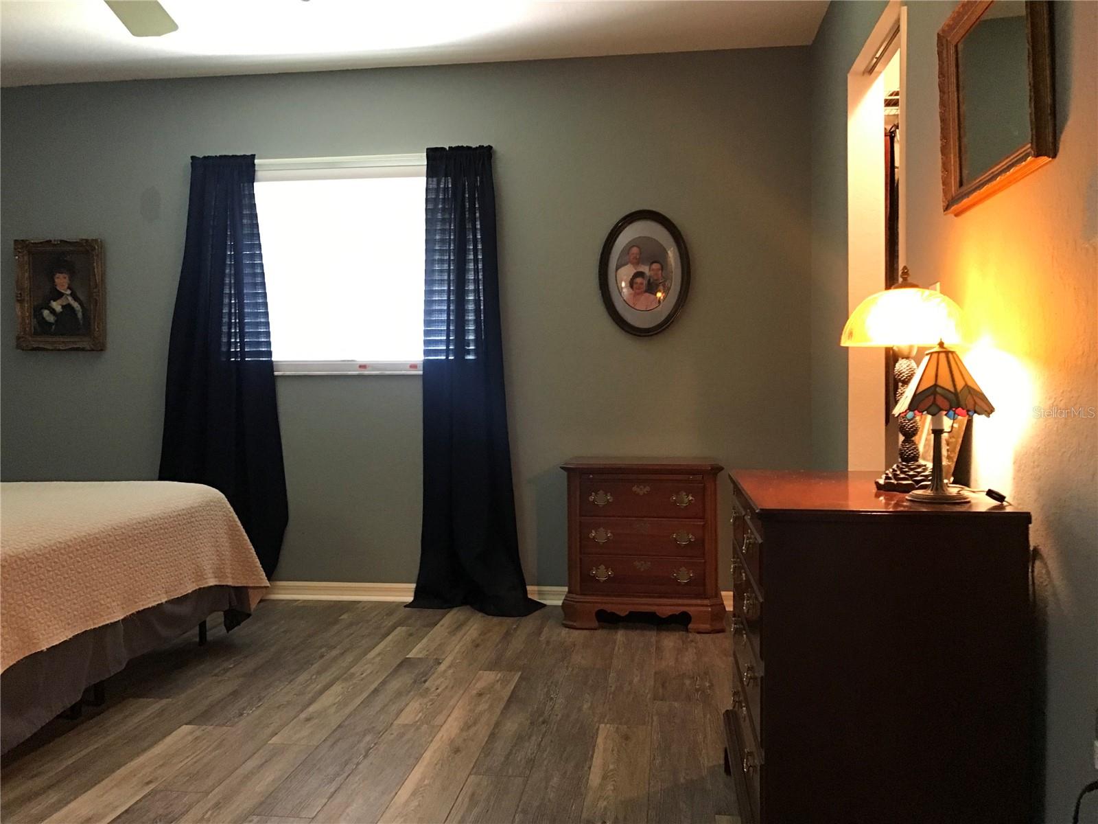 Image 15 of 37 For 11879 137th Loop