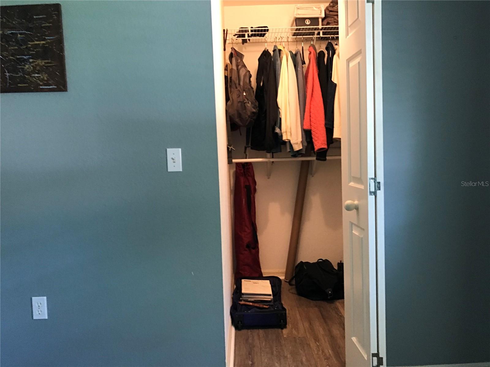 Image 19 of 37 For 11879 137th Loop