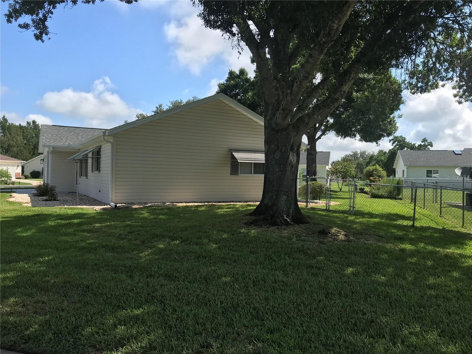 Image 5 of 37 For 11879 137th Loop