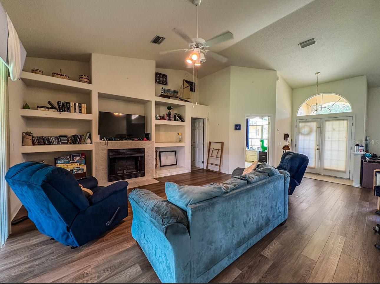 Image 5 of 18 For 8671 57th Court Road