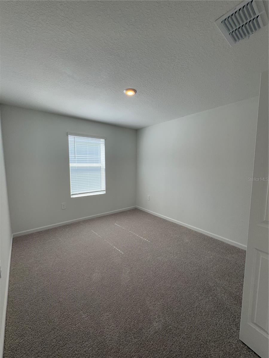 Image 26 of 40 For 4612 Sw 83rd Loop