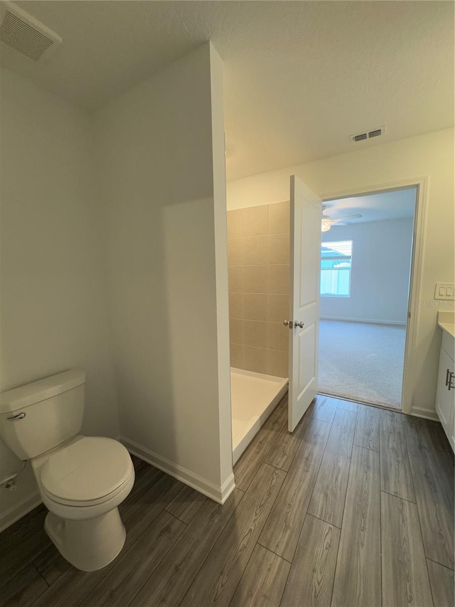 Image 33 of 40 For 4612 Sw 83rd Loop