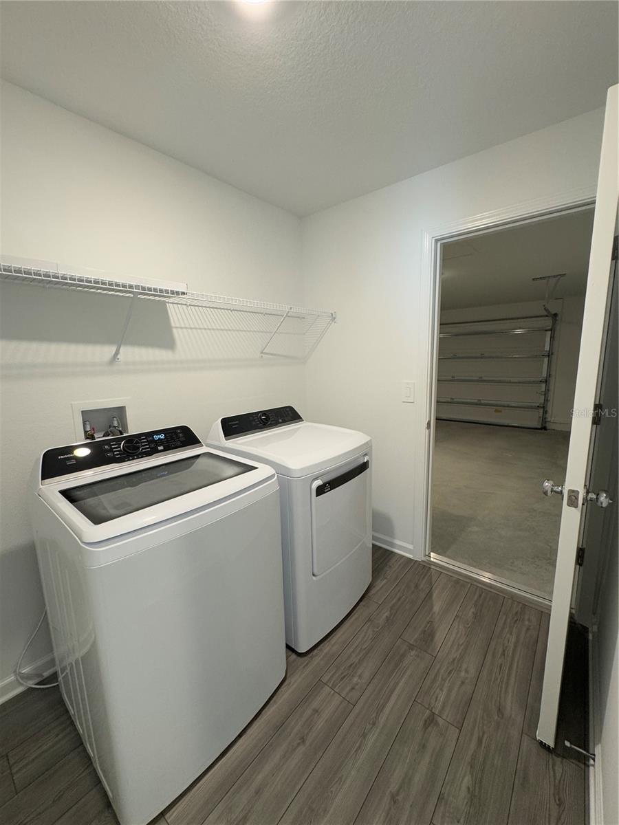 Image 4 of 40 For 4612 Sw 83rd Loop