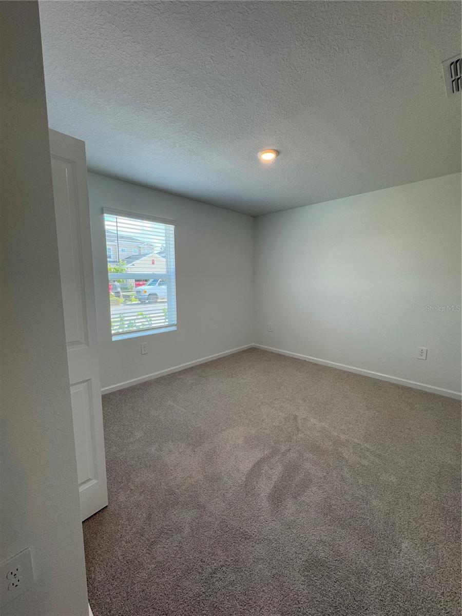 Image 8 of 40 For 4612 Sw 83rd Loop