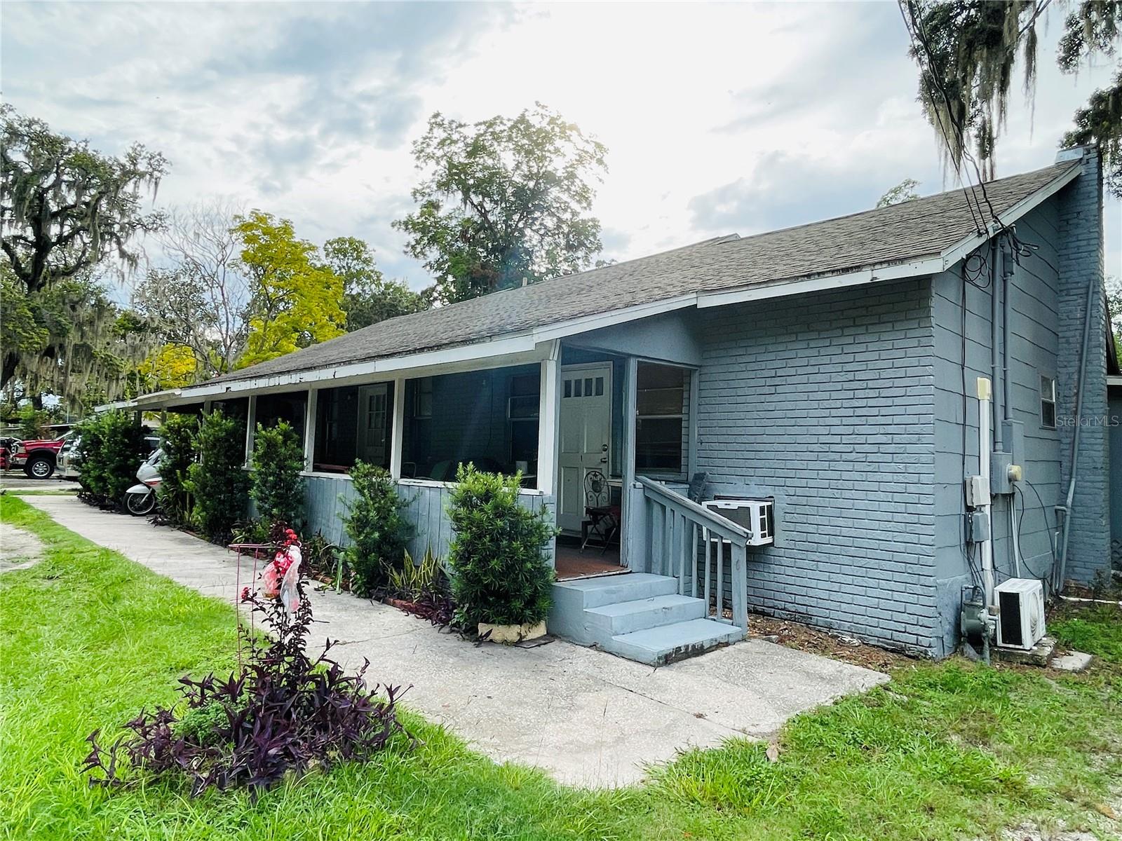 Image 4 of 11 For 805 24th Place