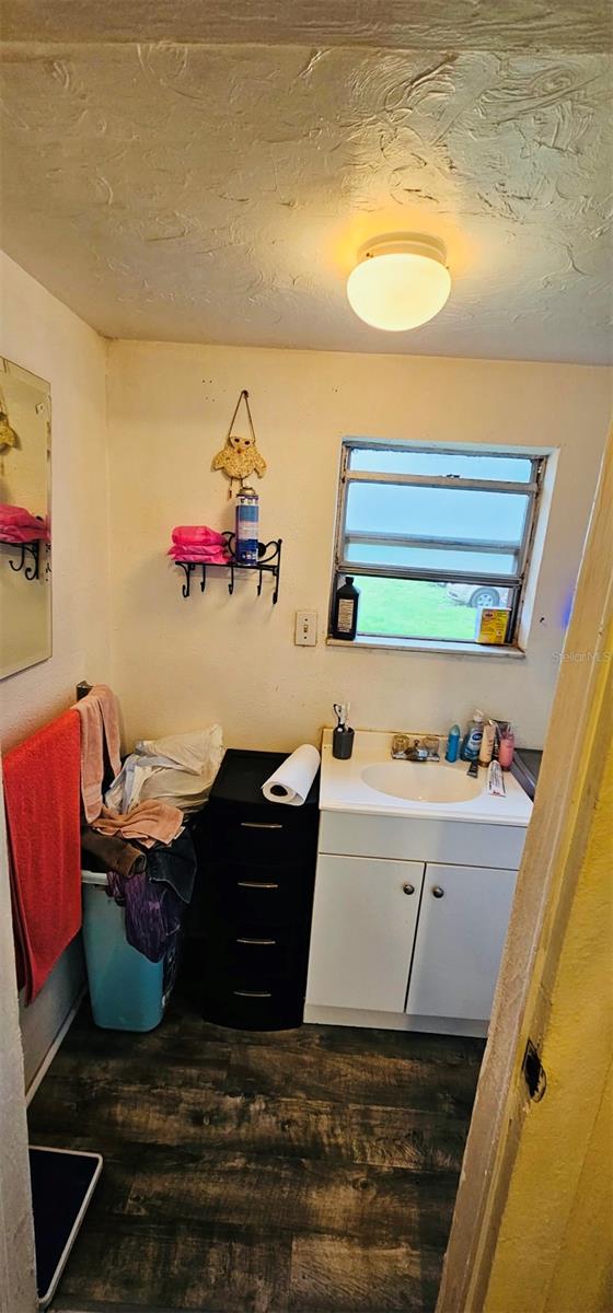 Image 9 of 11 For 805 24th Place