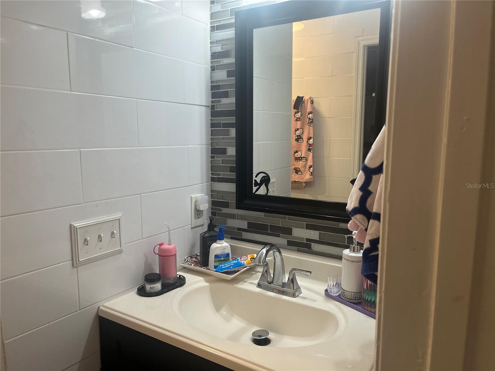 Image 13 of 17 For 3106 Semoran Boulevard 5