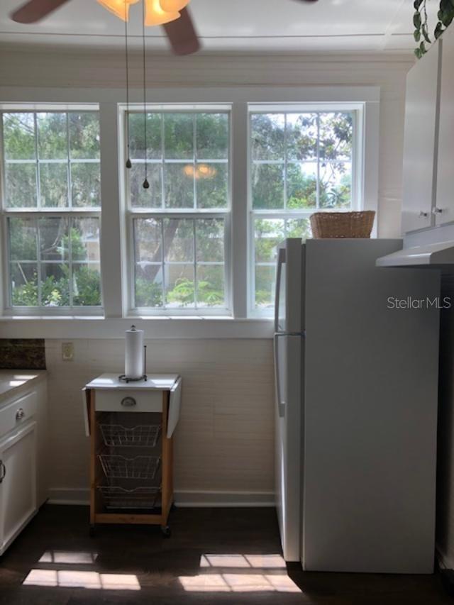 Listing photo id 2 for 20795 River Drive
