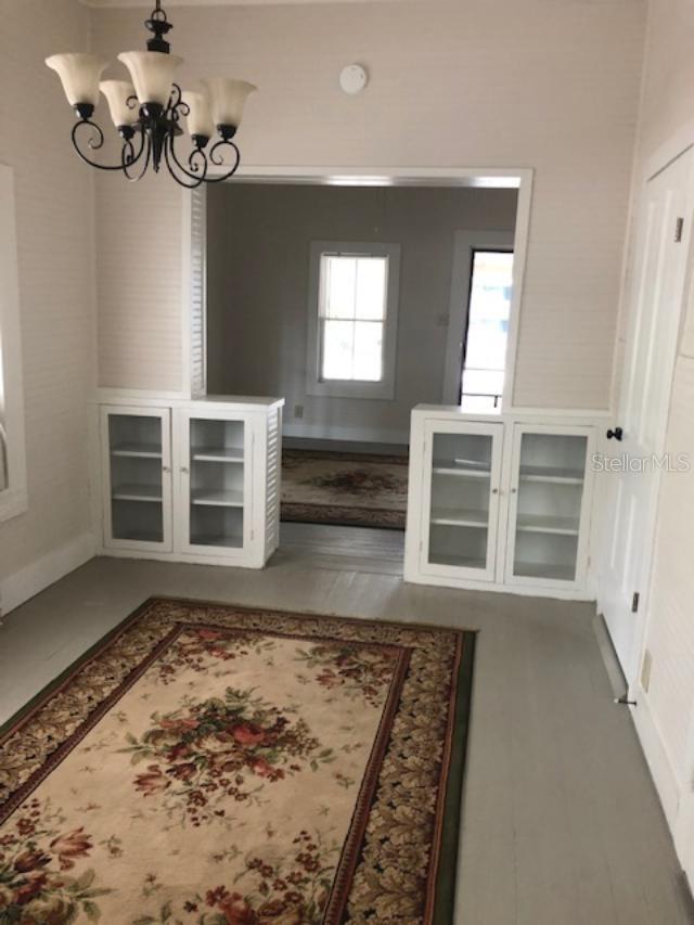 Listing photo id 6 for 20795 River Drive