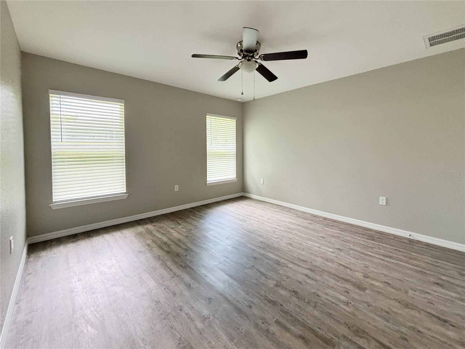 Image 34 of 95 For 9989 188th Circle