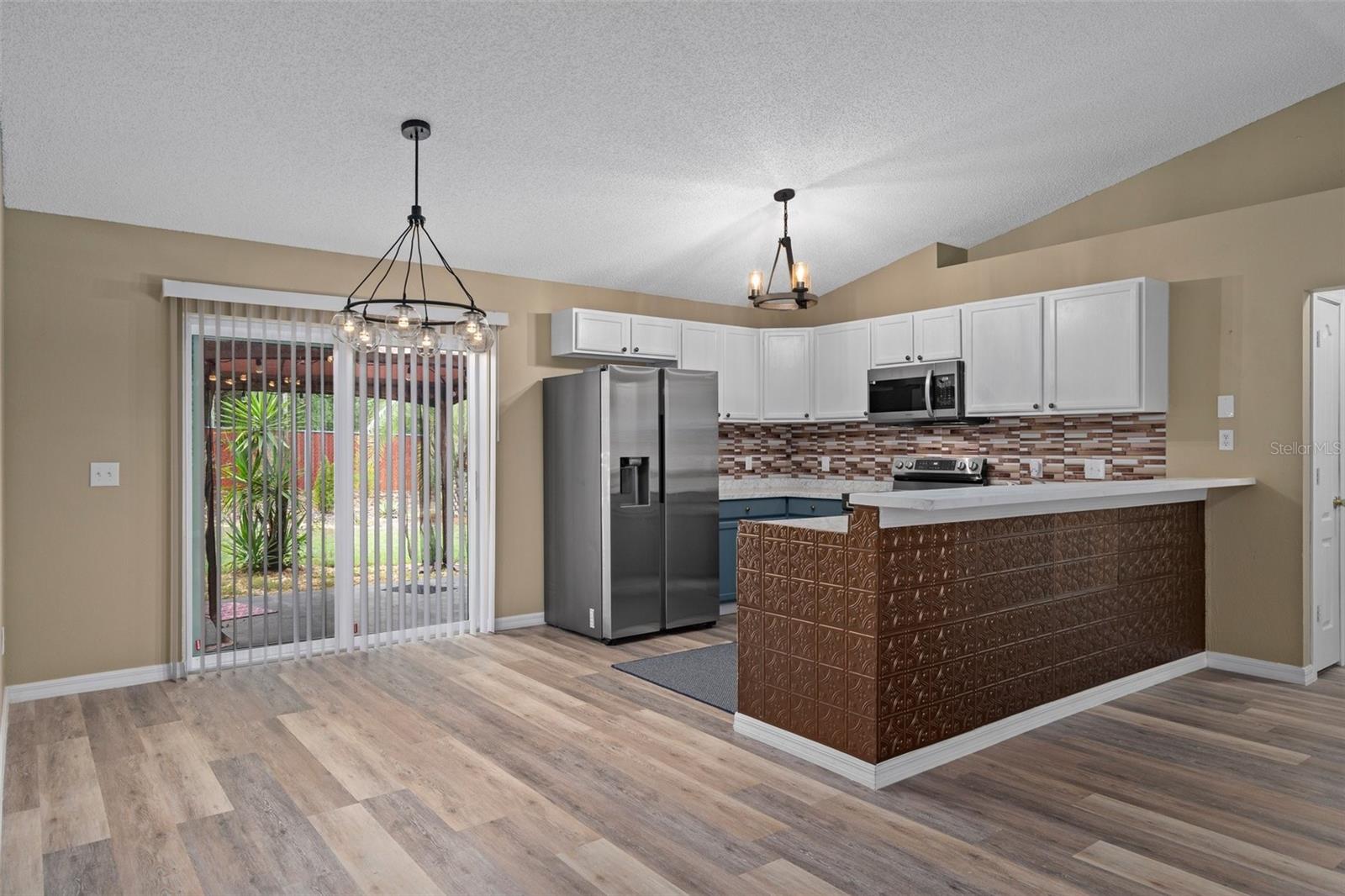 Image 10 of 31 For 3224 Davis Lane 29