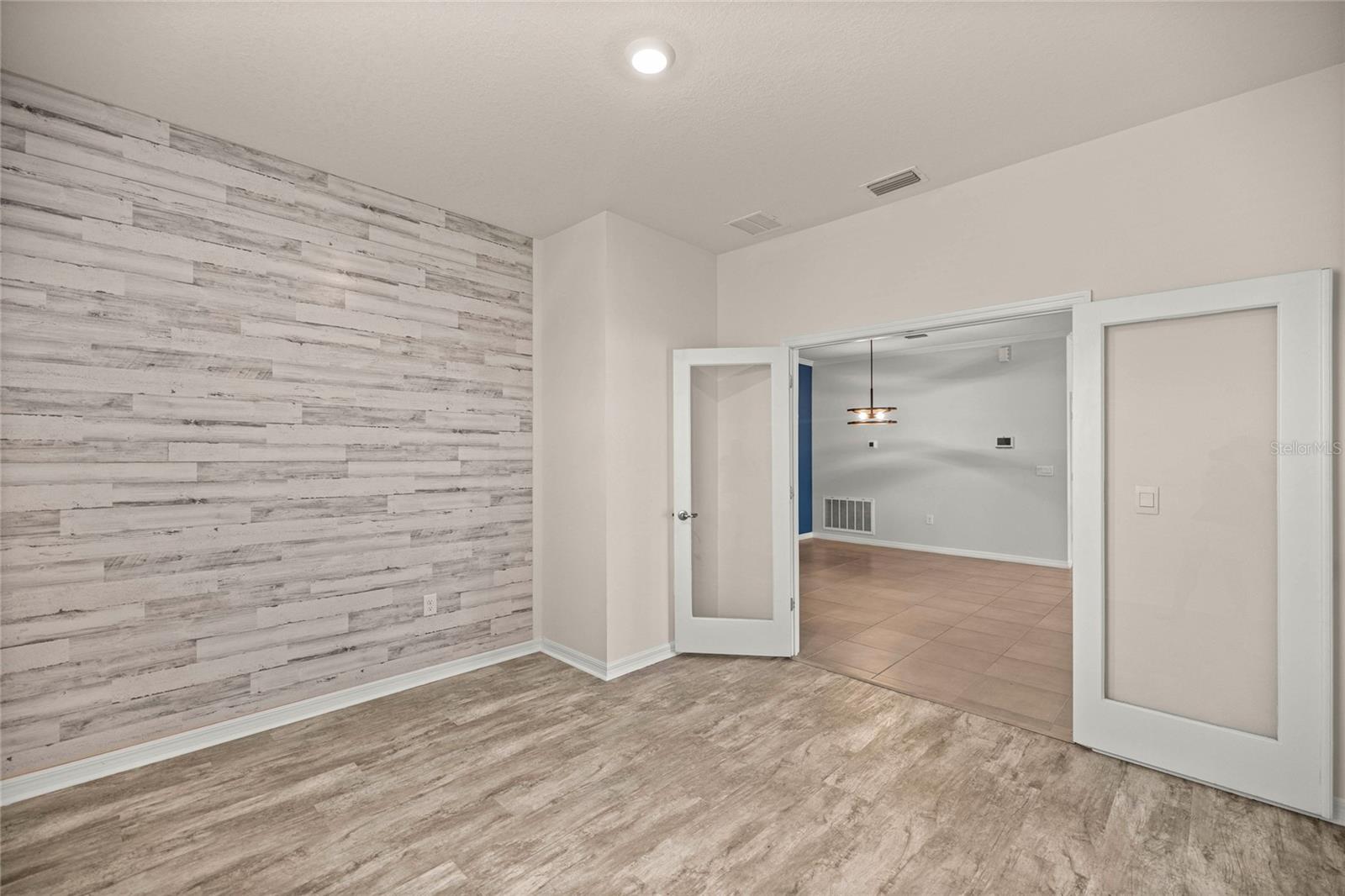 Image 17 of 36 For 8810 63rd Avenue
