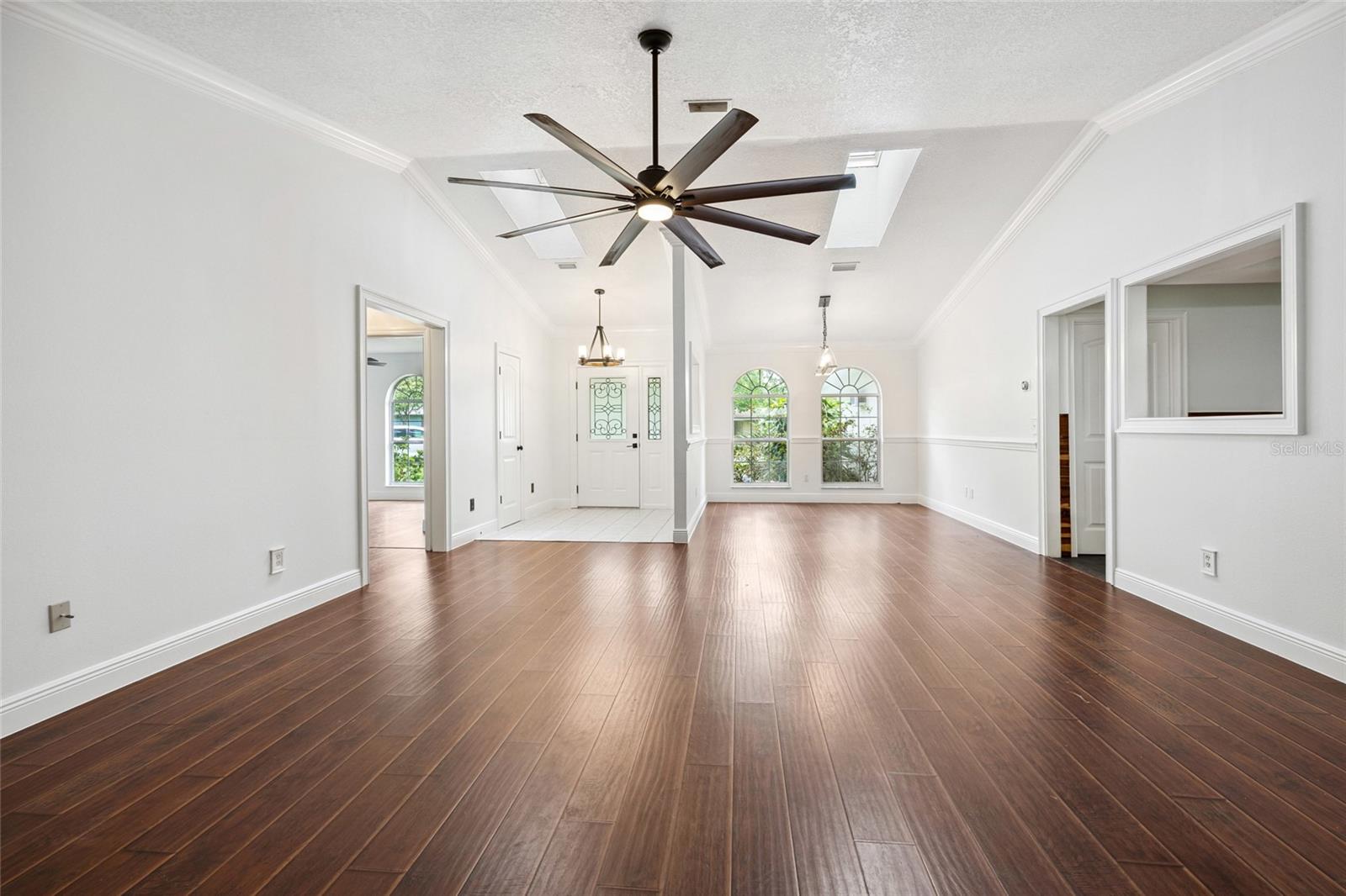 Image 11 of 31 For 5960 126th Street