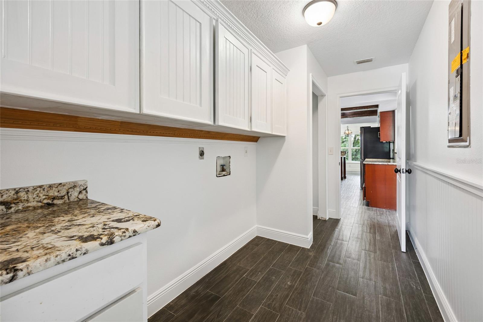 Image 19 of 31 For 5960 126th Street