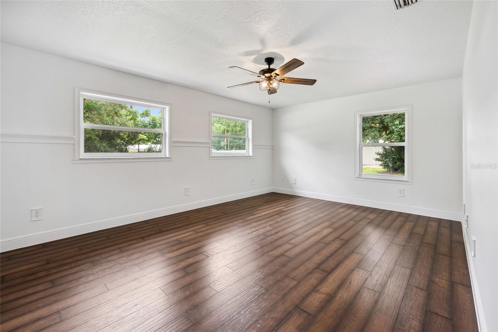 Image 21 of 31 For 5960 126th Street