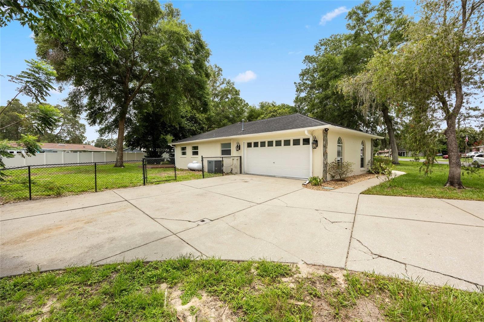 Image 5 of 31 For 5960 126th Street