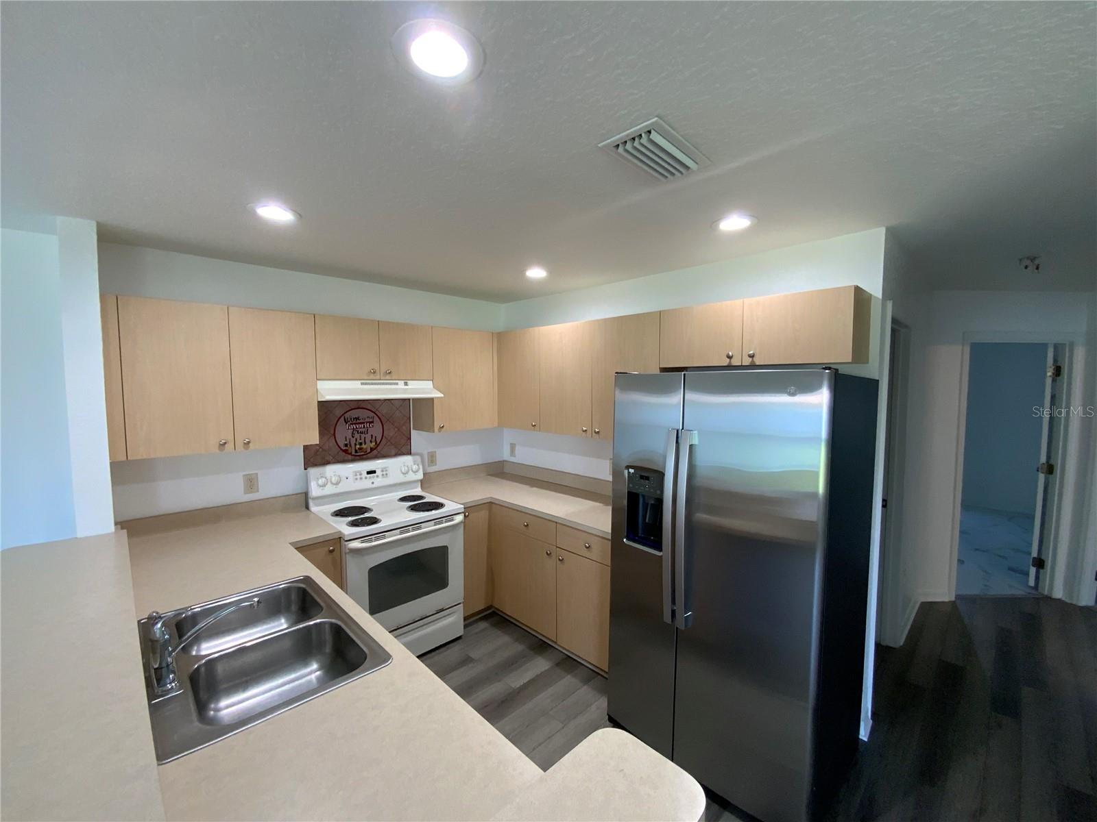Image 10 of 27 For 4762 136th Street
