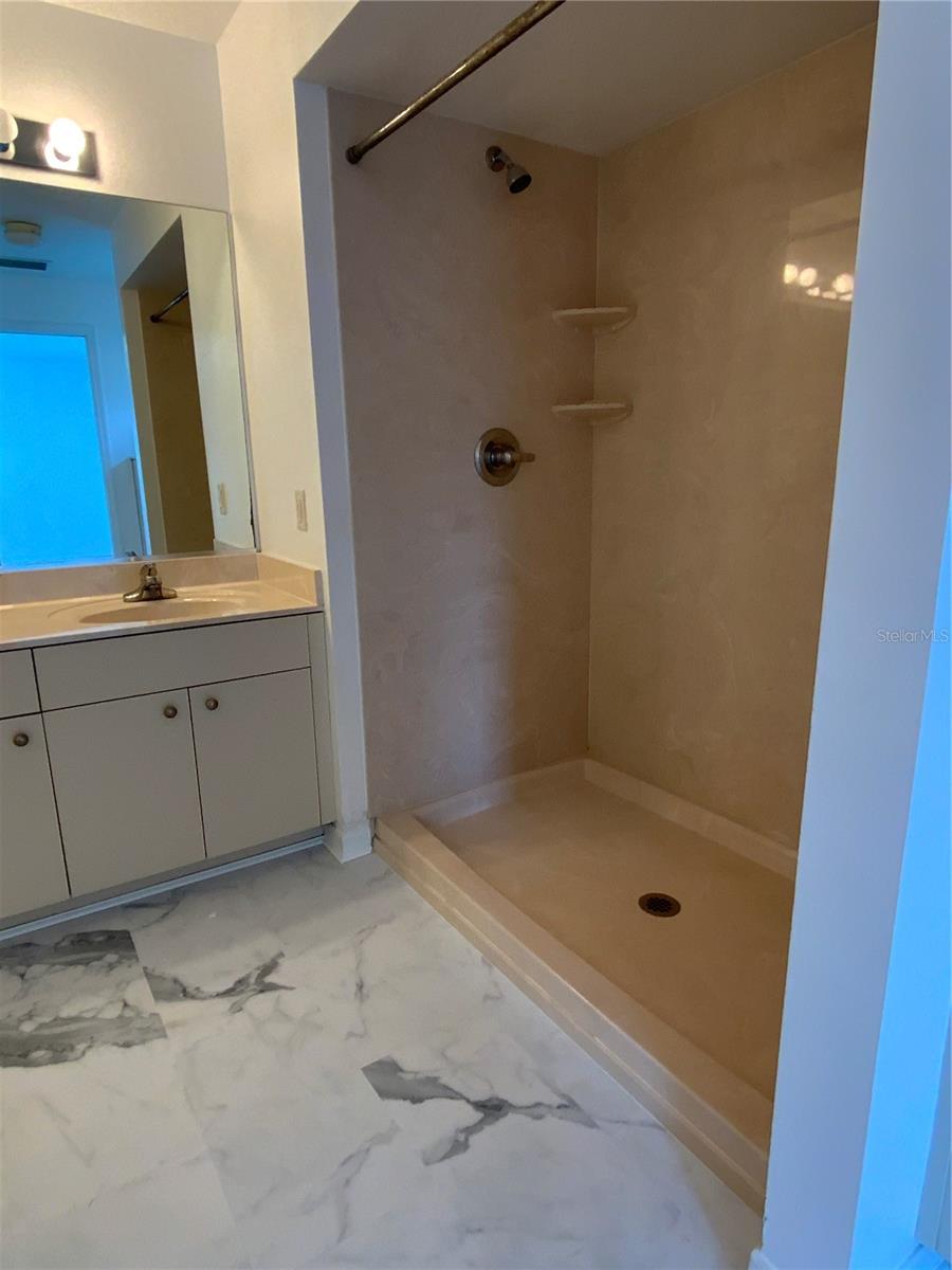 Image 22 of 27 For 4762 136th Street