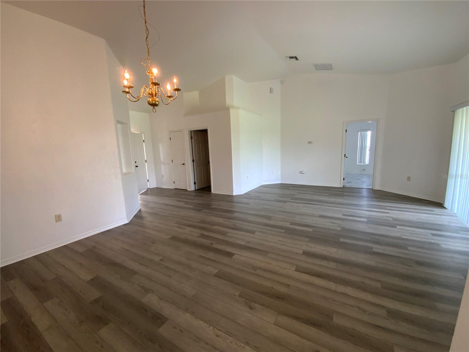 Image 4 of 27 For 4762 136th Street